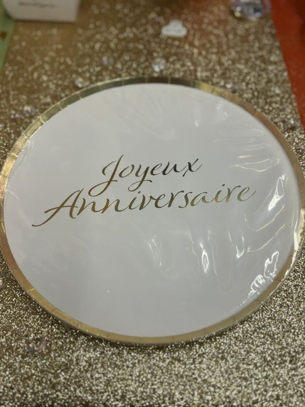 Assiette blanche 22cm joyeux anniversaire or X8
