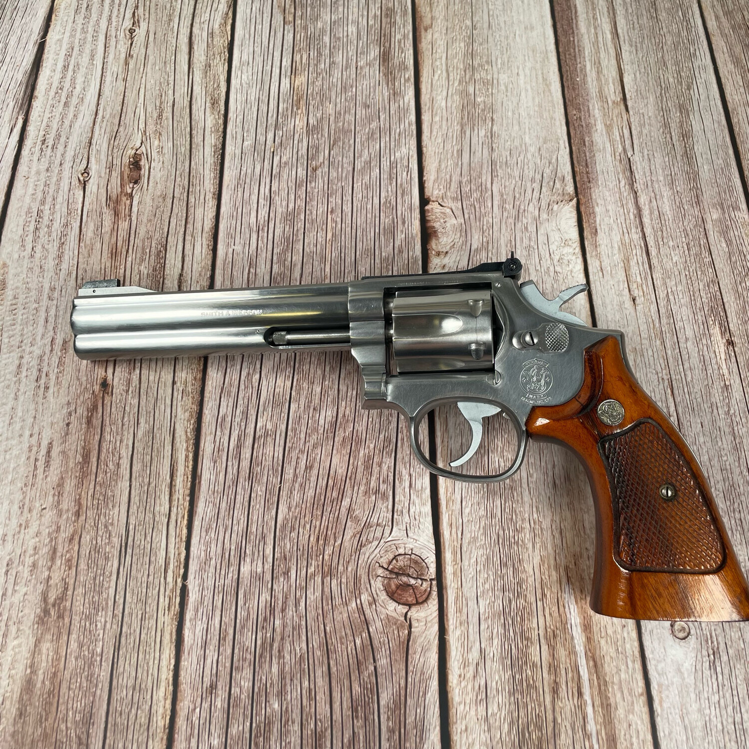 Smith & Wesson 617 Target Champion - .22lr (6 Round Chamber) | Pre-Owned