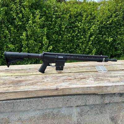 Smith &amp; Wesson M&amp;P 15/22 upgraded .22LR Rifle | Pre-Owned