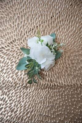 Heavenly Scent Corsage (Rental)