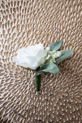 Garden Party Boutonnier (Rental)