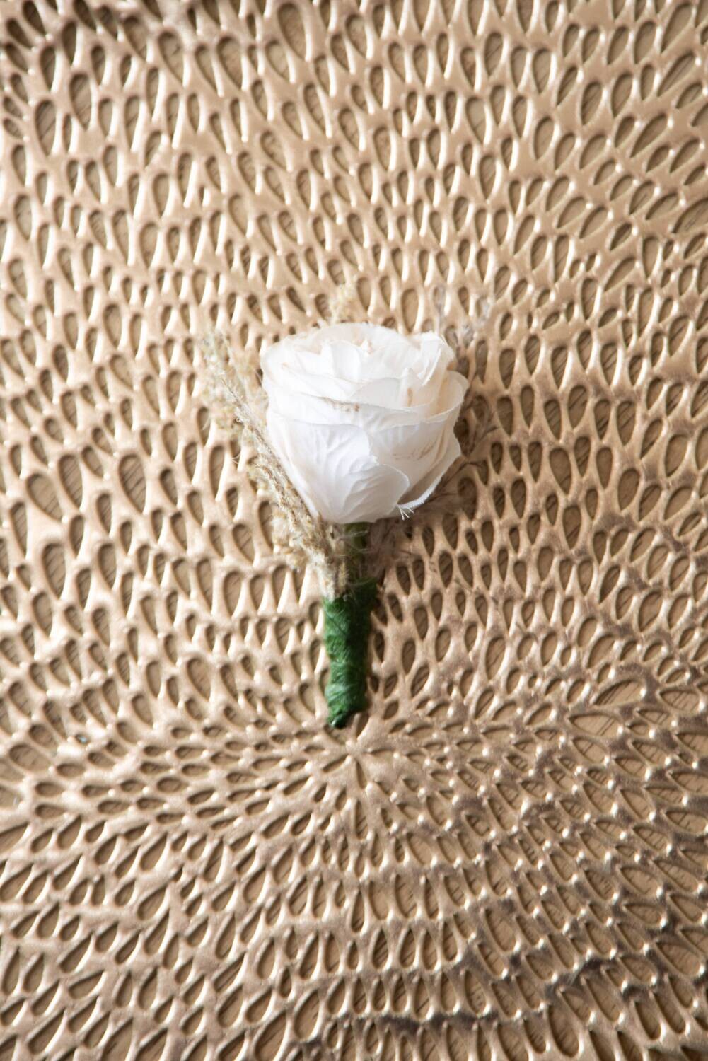 Blushing for You Boutonnier (Rental)