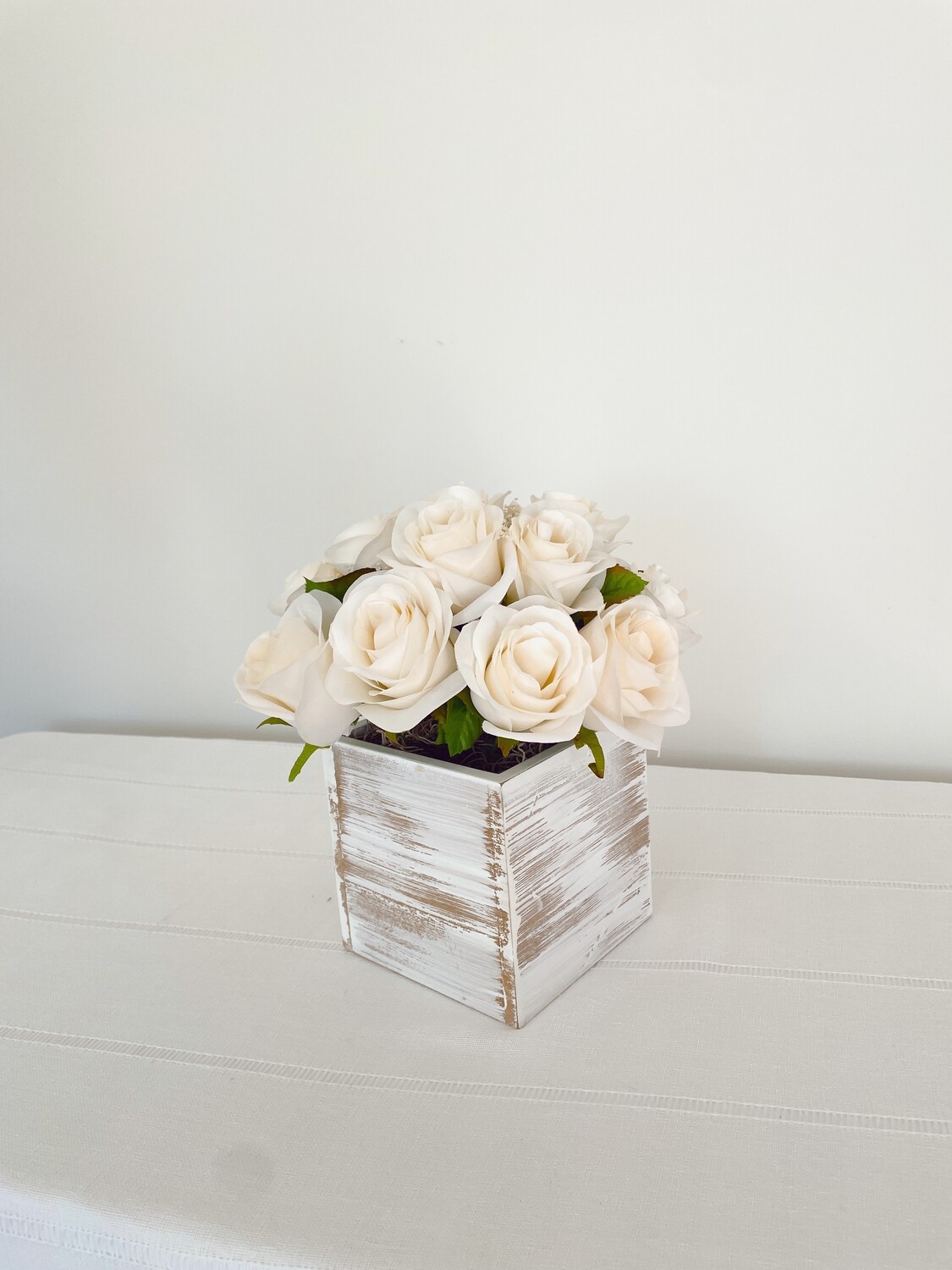 Simply Elegant Pillar Wood Centerpiece (Rental)