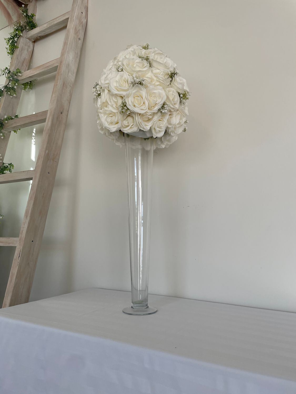 Heavenly Scent Baby Breath Large Glass Vase Centerpiece (Rental)