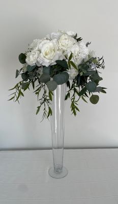 Heavenly Scent Large Glass Vase Centerpiece (Rental)
