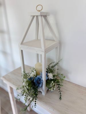 Little Touch of Blue Lantern (Rental)