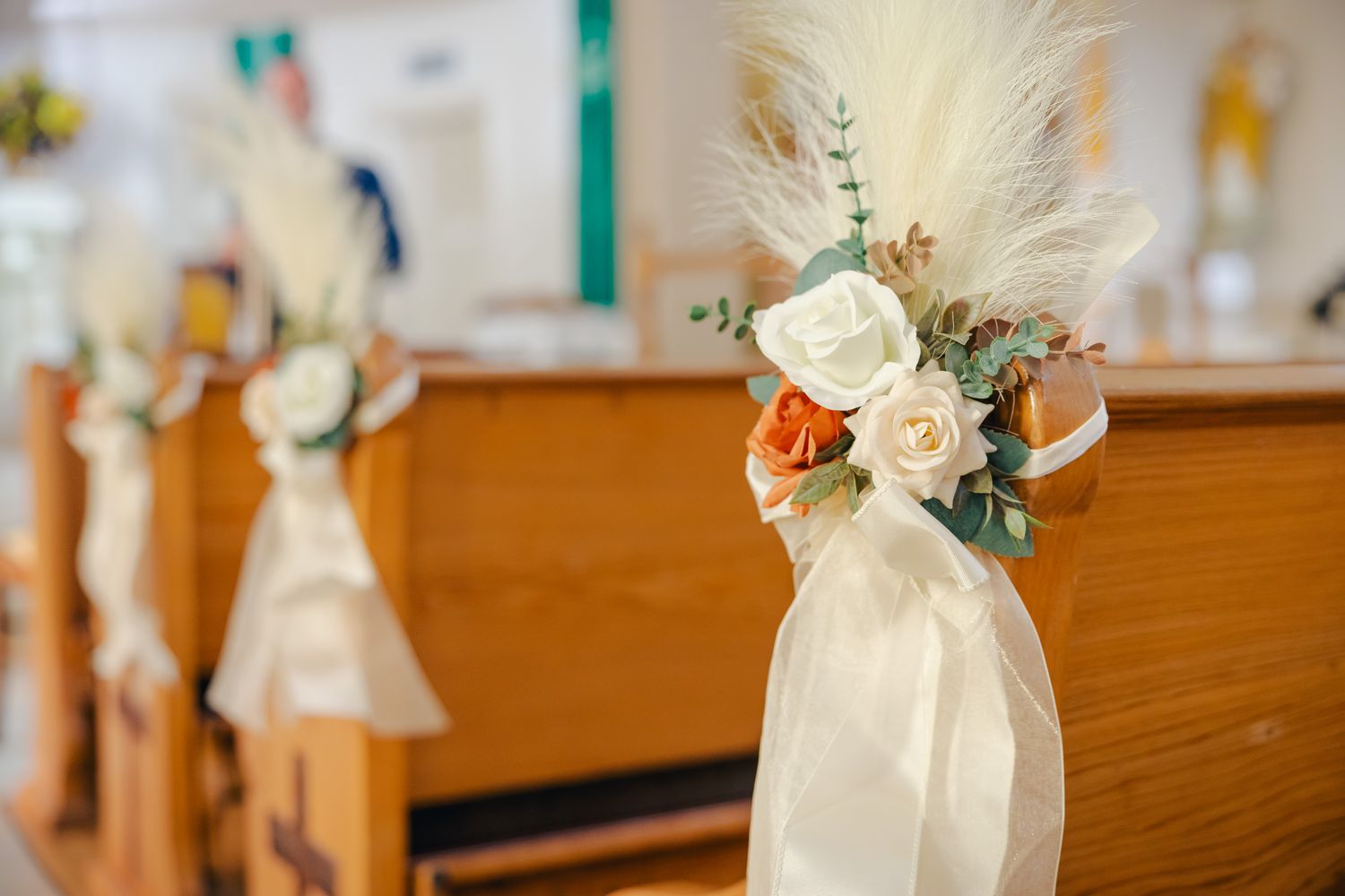 Rustic Romance Pampas Aisle Marker (Rental)