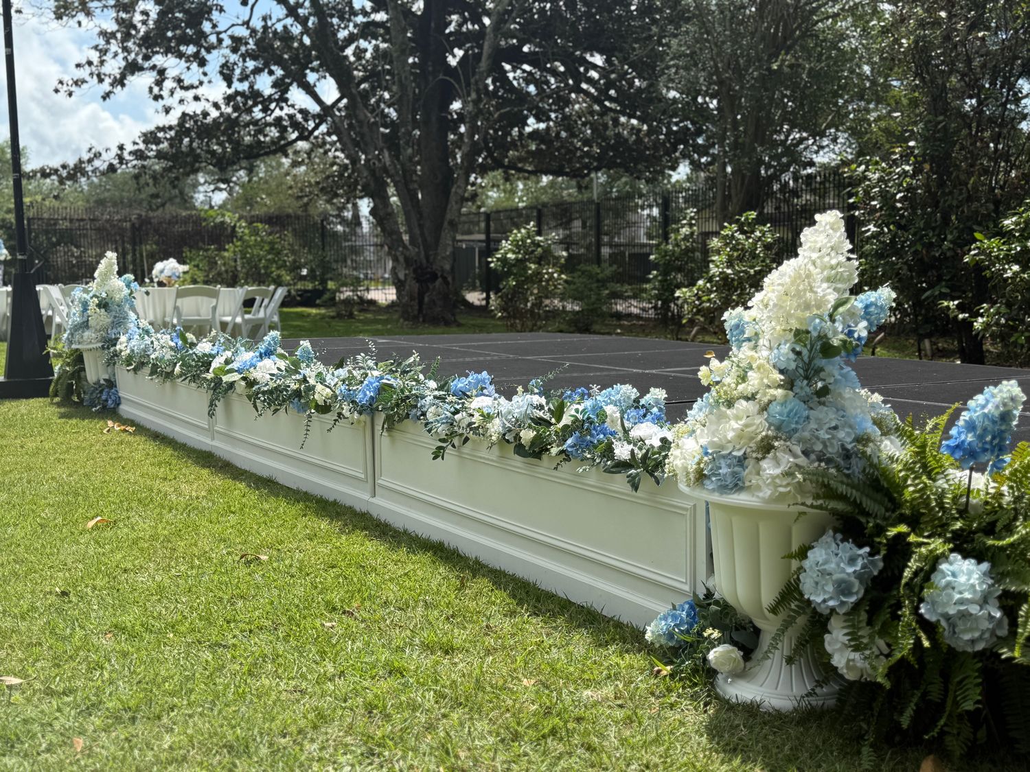 Little Touch of Blue Flower Wall (Rental No Shipping)