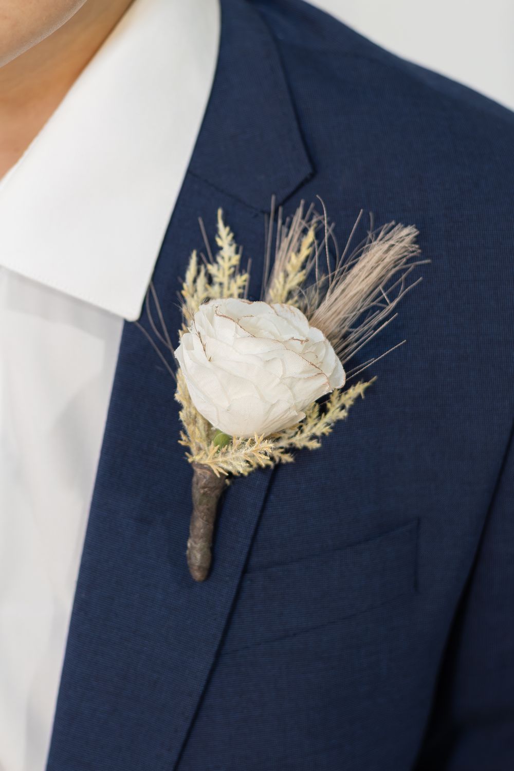 Blushing for You Boutonniere (Rental)