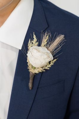 Blushing for You Boutonniere (Rental)