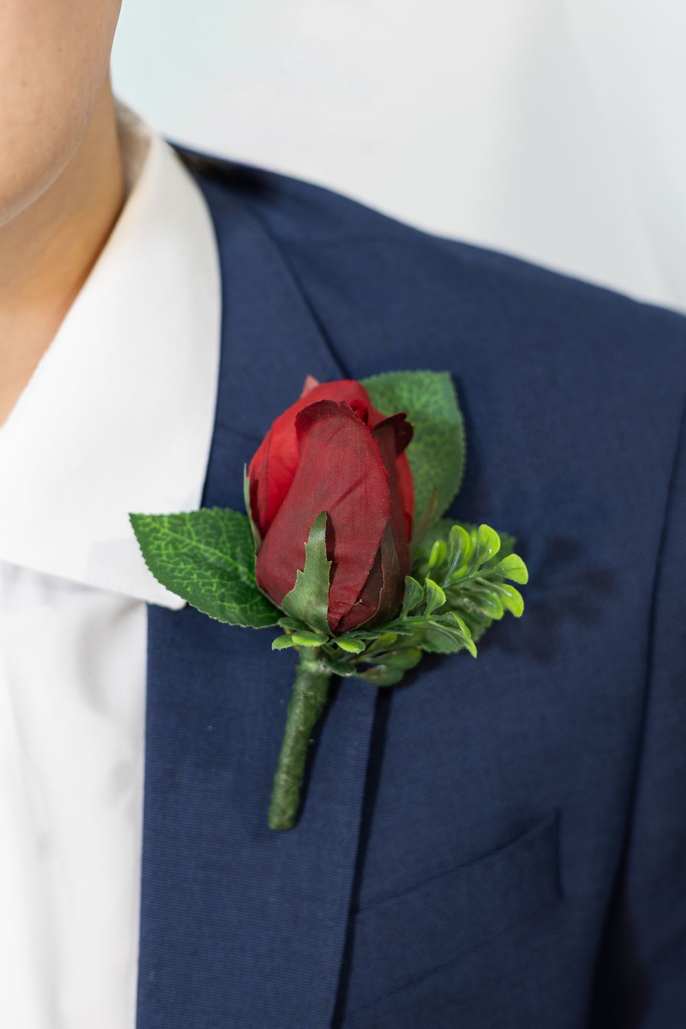 Sweet Merlot Boutonniere (Rental)