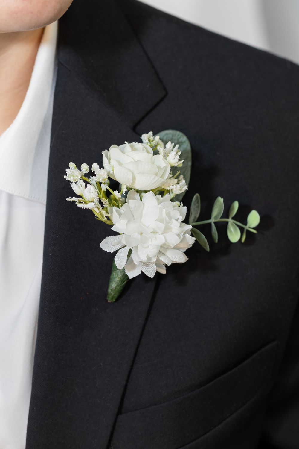 Garden Party Boutonnier (Rental)