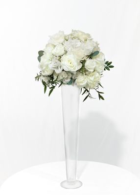 Heavenly Scent Glass Vase Centerpiece (Rental)