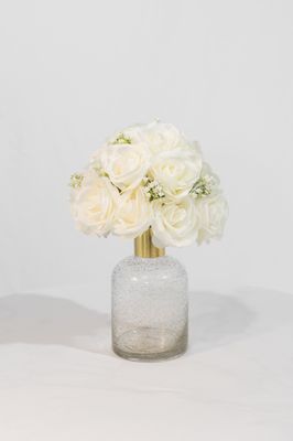 Heavenly Scent Short Gold Neck Vase Centerpiece (Rental)