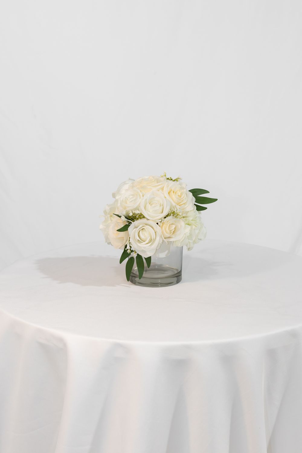 Heavenly Scent Glass Petite Vase Centerpiece (Rental)