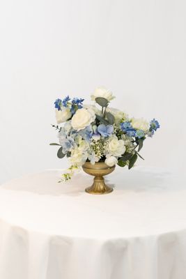 Little Touch of Blue Gold Petite Vases (Rental)