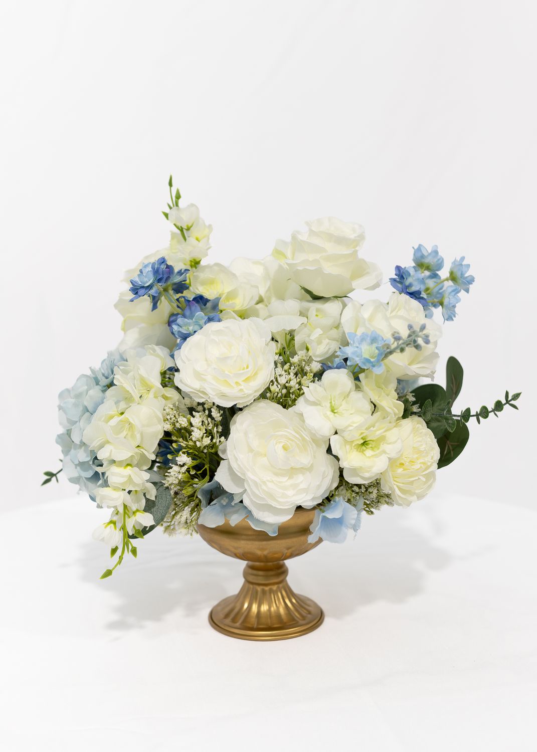 Little Touch of Blue Gold Petite Vase (Rental)