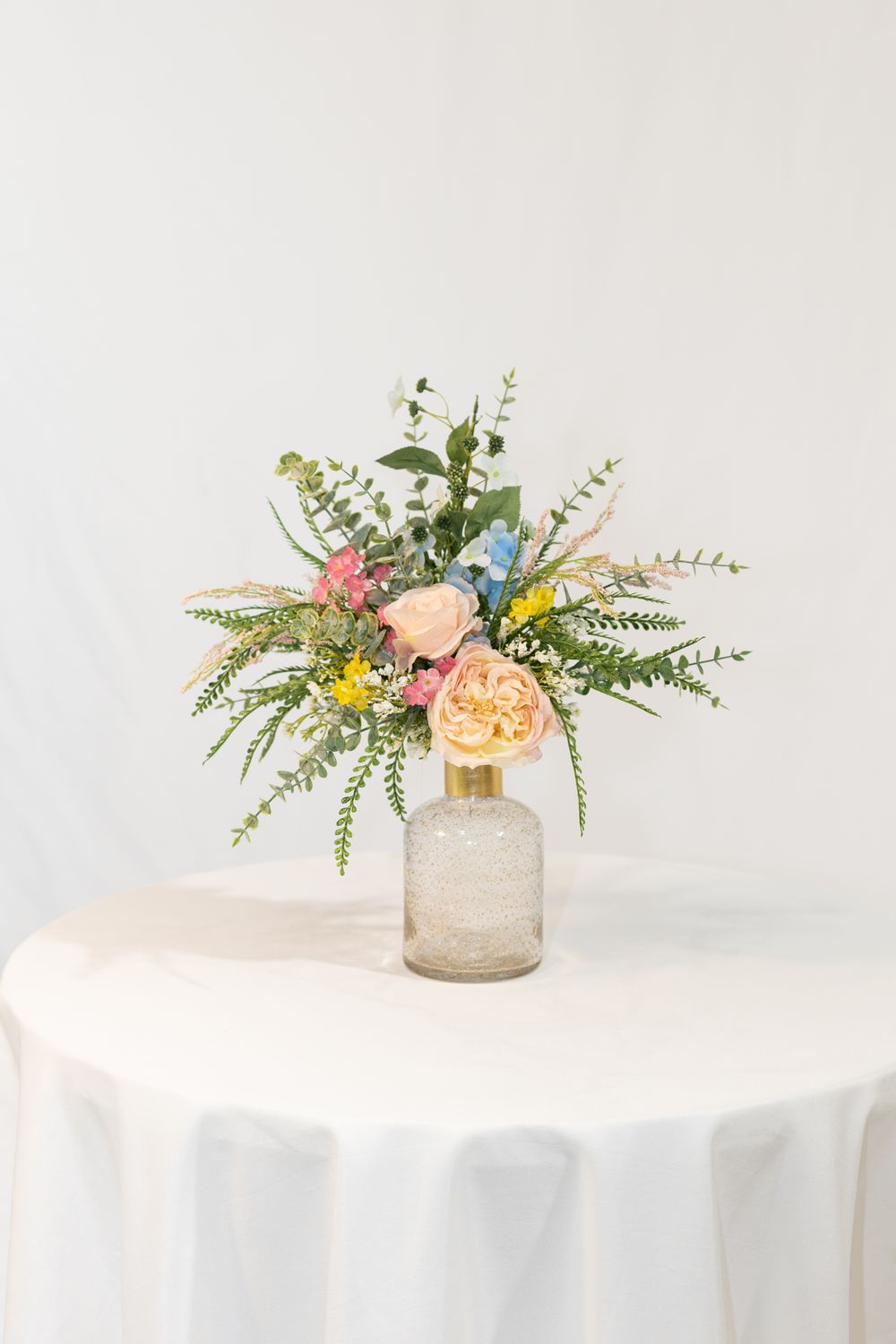 Garden Party Gold Neck Vase Centerpiece (Rental)