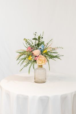 Garden Party Gold Neck Vase Centerpiece (Rental)