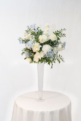 Little Touch of Blue Glass Vase Centerpiece (Rental)