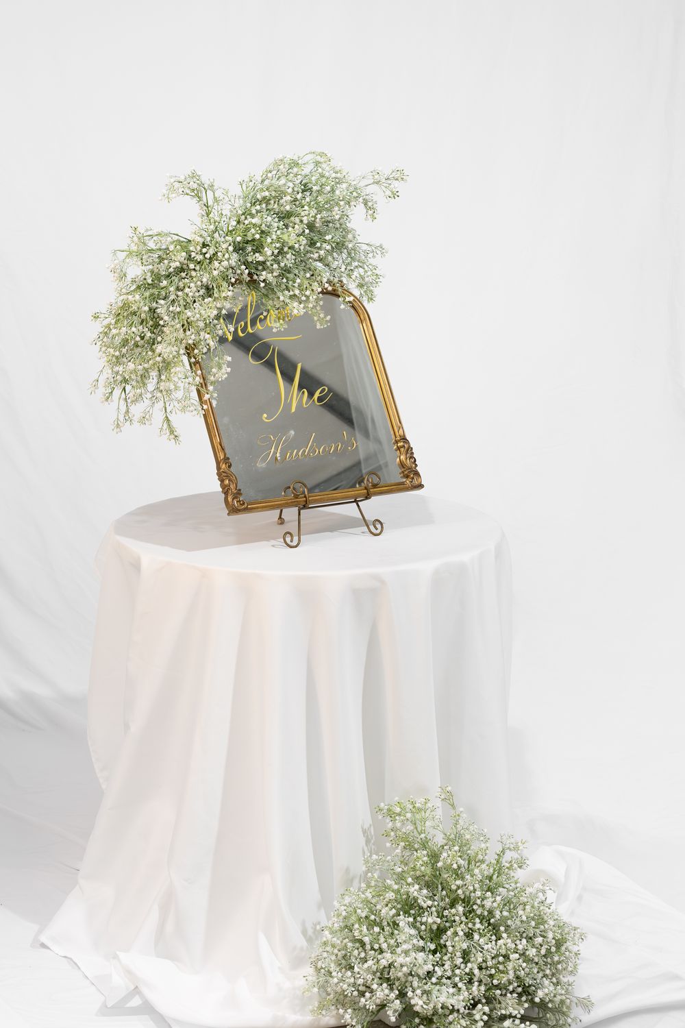 Blushing for You Baby's Breath Corner Swags (Set of Two Rental)