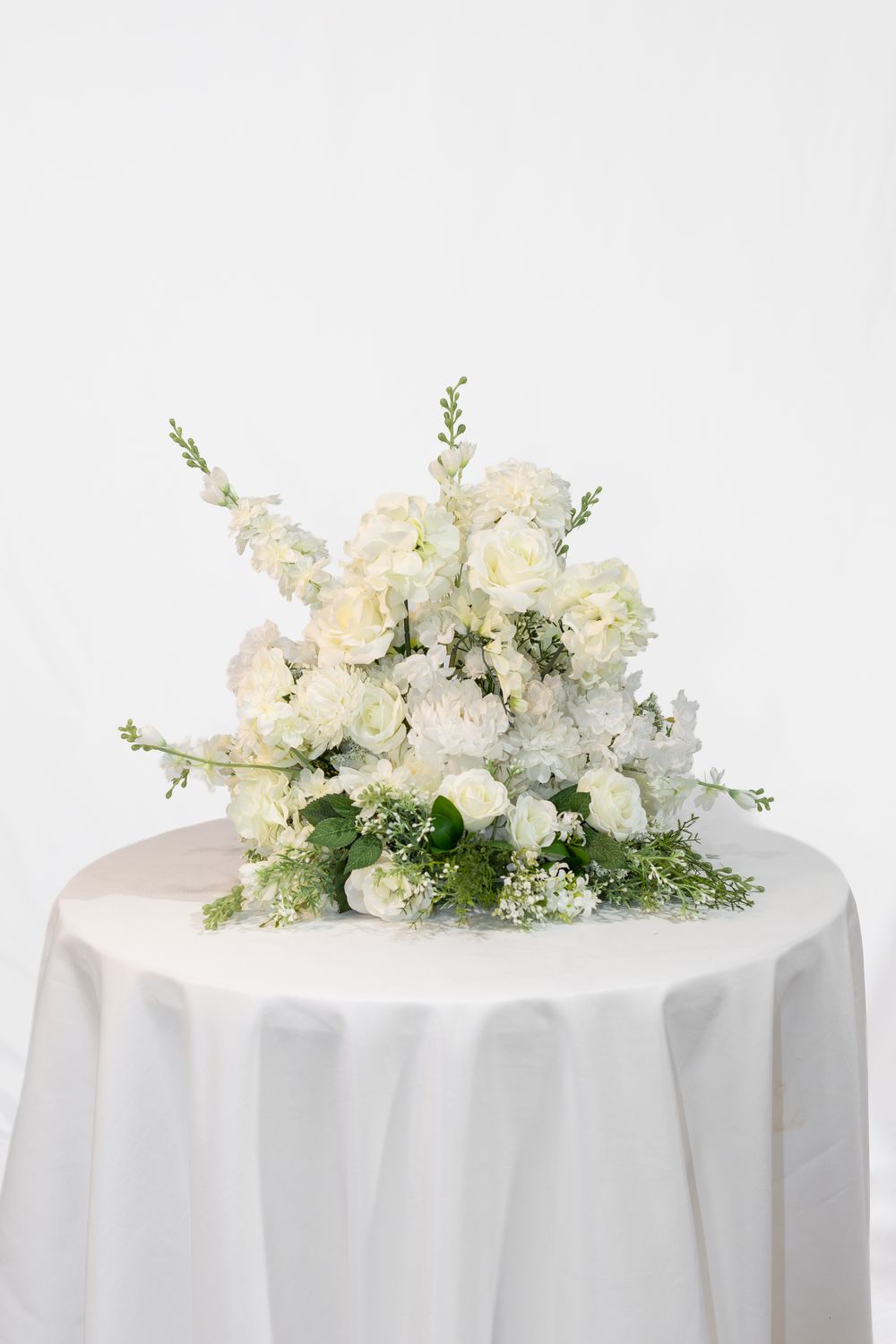 Heavenly Scent Centerpiece No Vase (Rental)