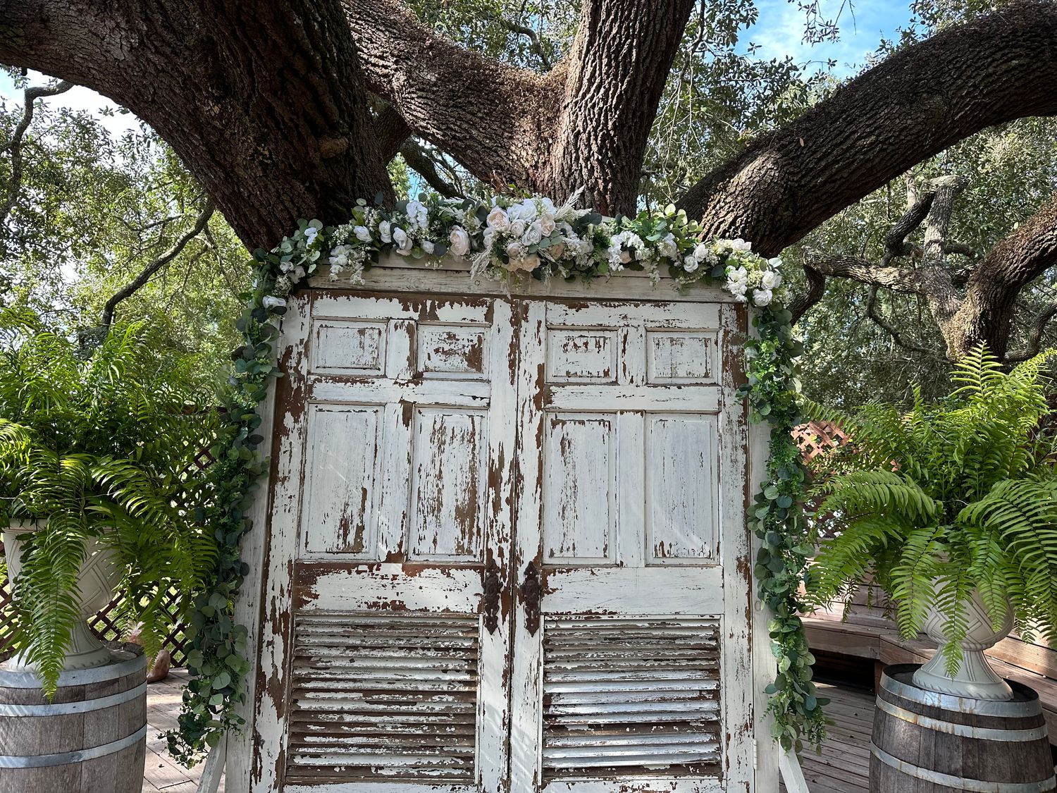 Garden Party Garland Backdrop (Rental)