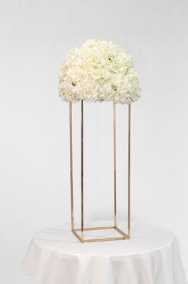 Garden Party Hydrangea Pillar Centerpiece (Rental)