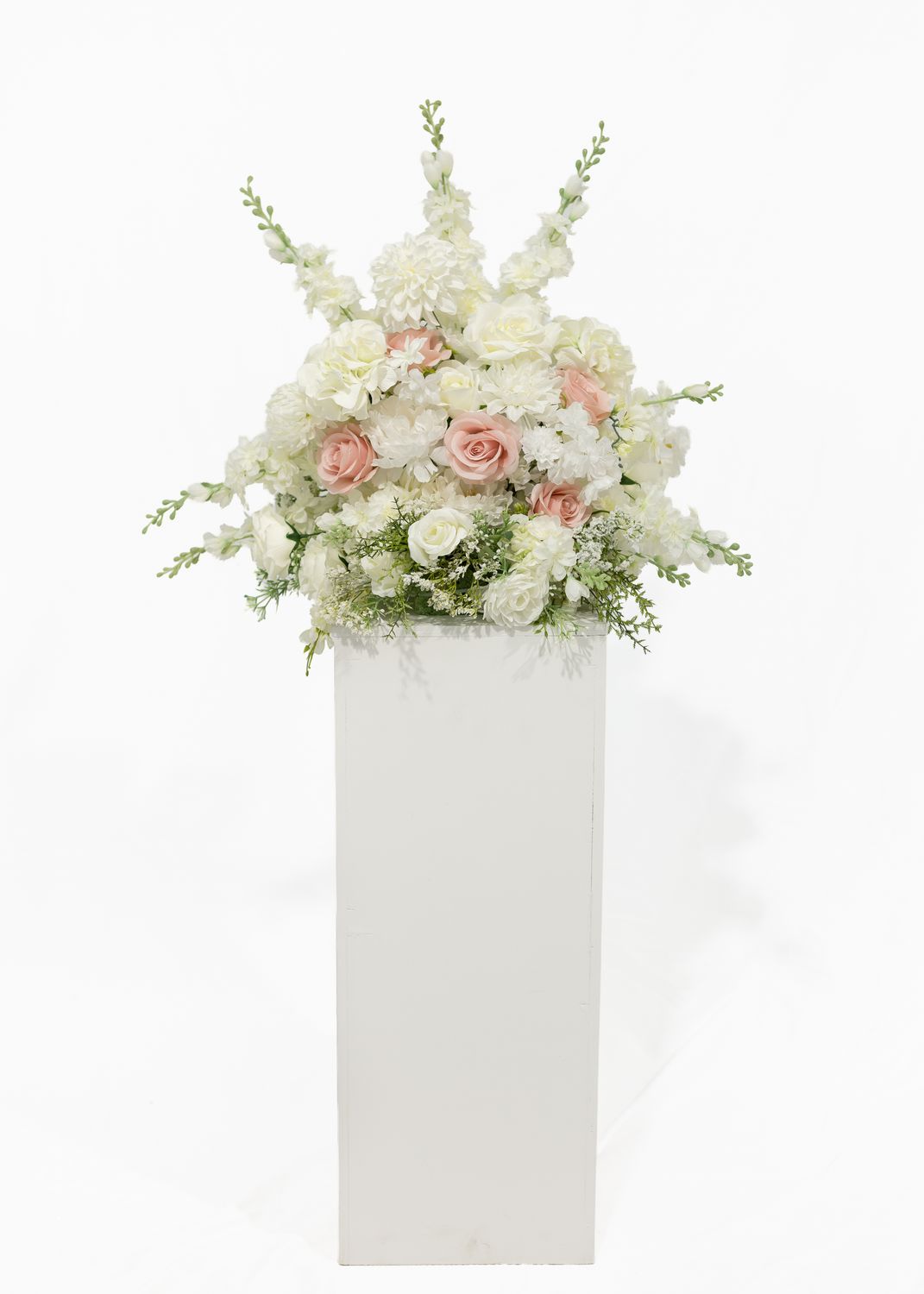 Pretty in Pink Centerpiece No Vase (Rental)