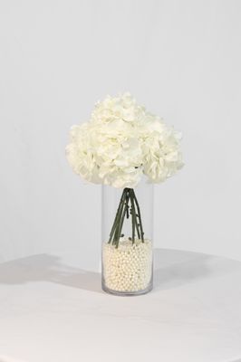 Universal Hydrangea &amp; Pearl Vase (Rental)