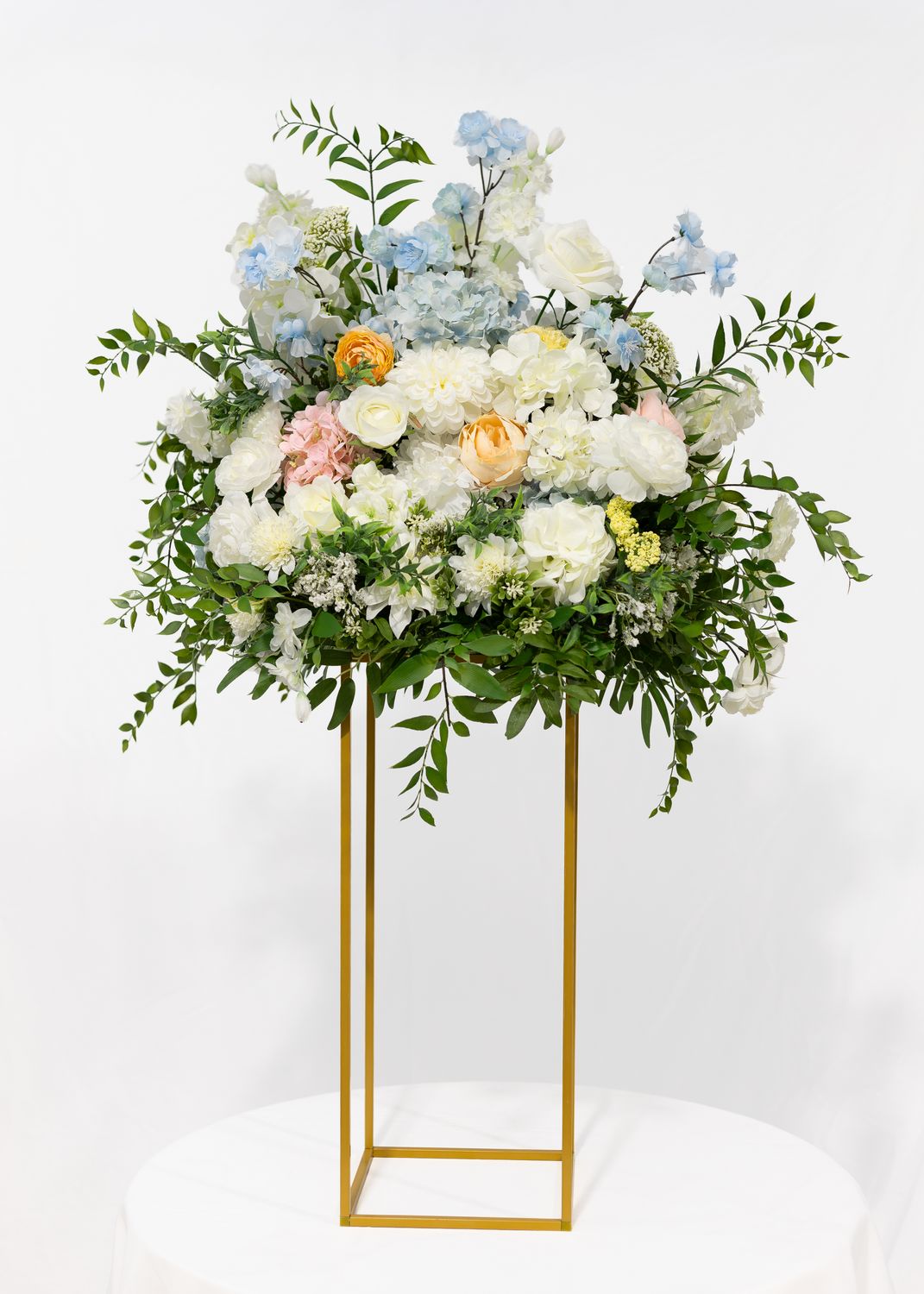 Garden Party Pillar Stand Centerpiece