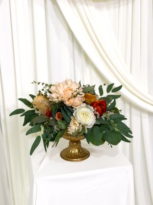 Rustic Romance Gold Petite Vase (Rental)