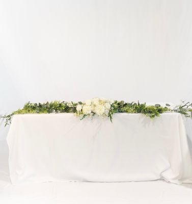 Heavenly Scent Table Runner (Rental)
