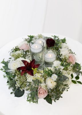 Sweet Merlot Large Round Centerpiece (Rental)