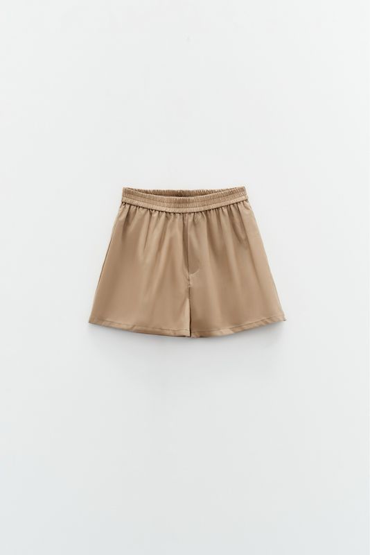 SHORTS CON ELASTICO