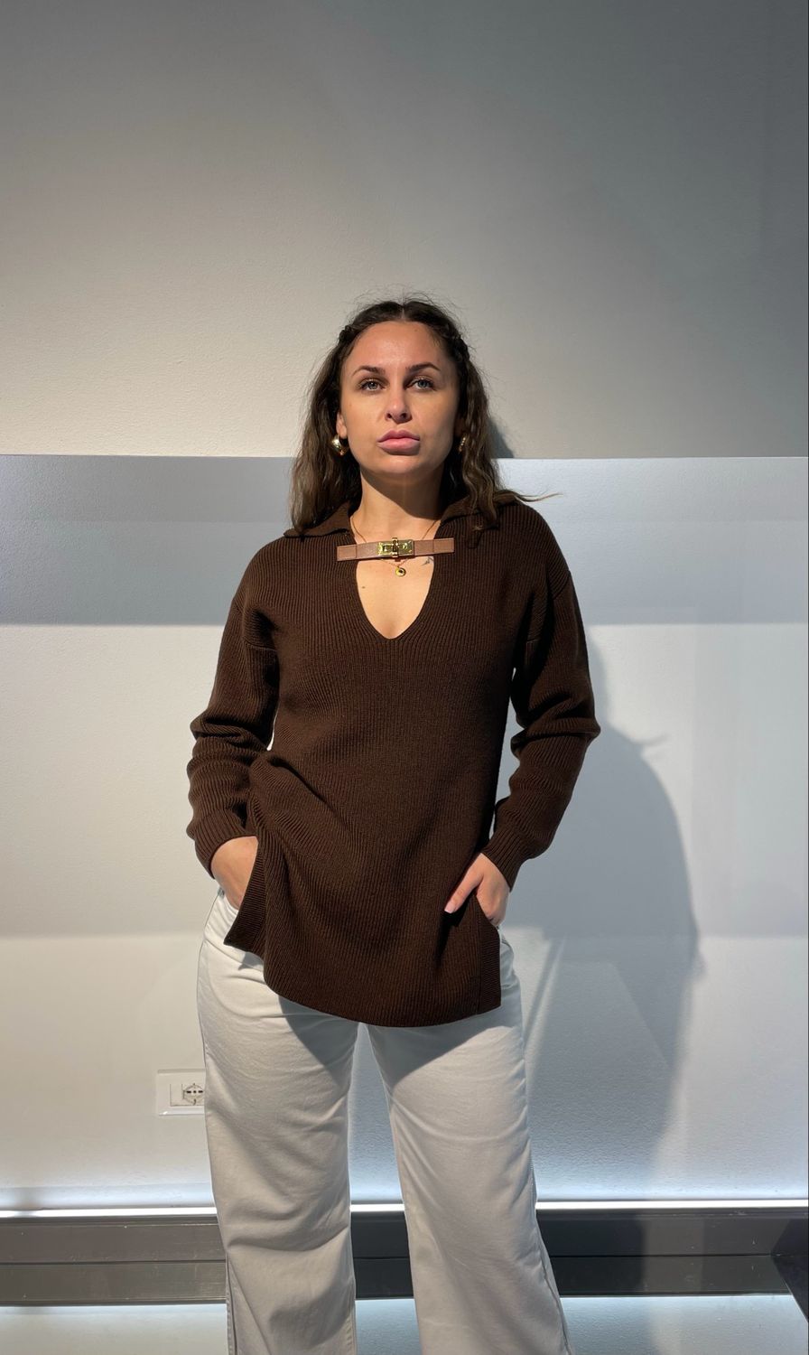 MAGLIA CON CINTURINO GIOIELLO