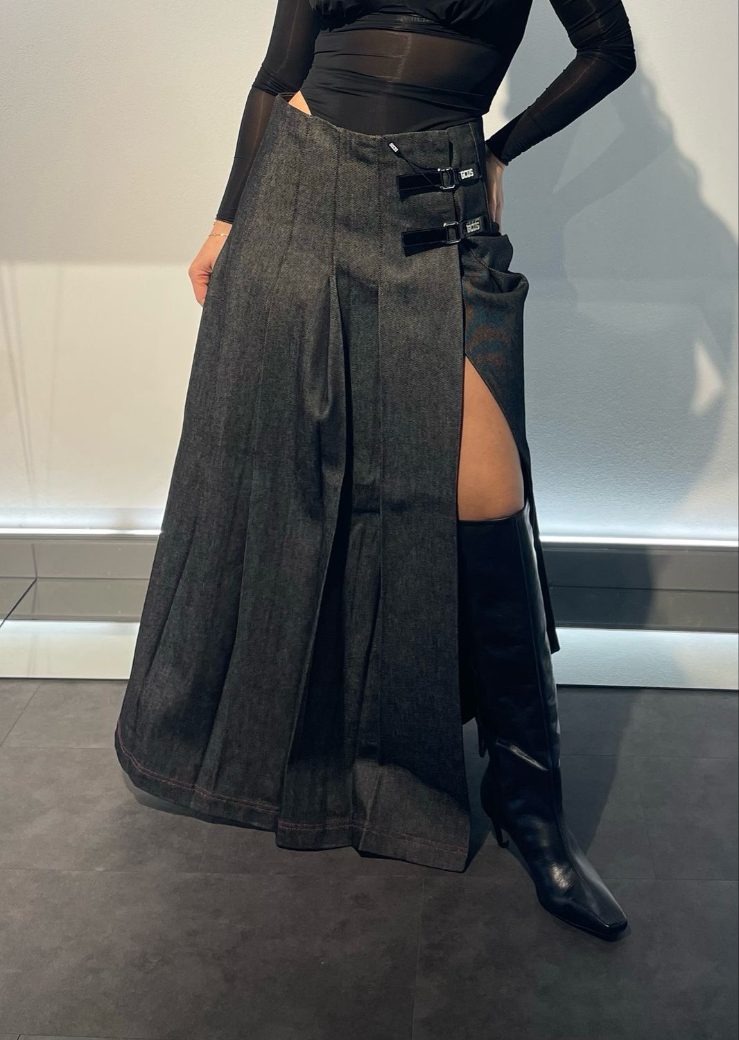 GONNA LUNGA PLISSETTATA IN DENIM