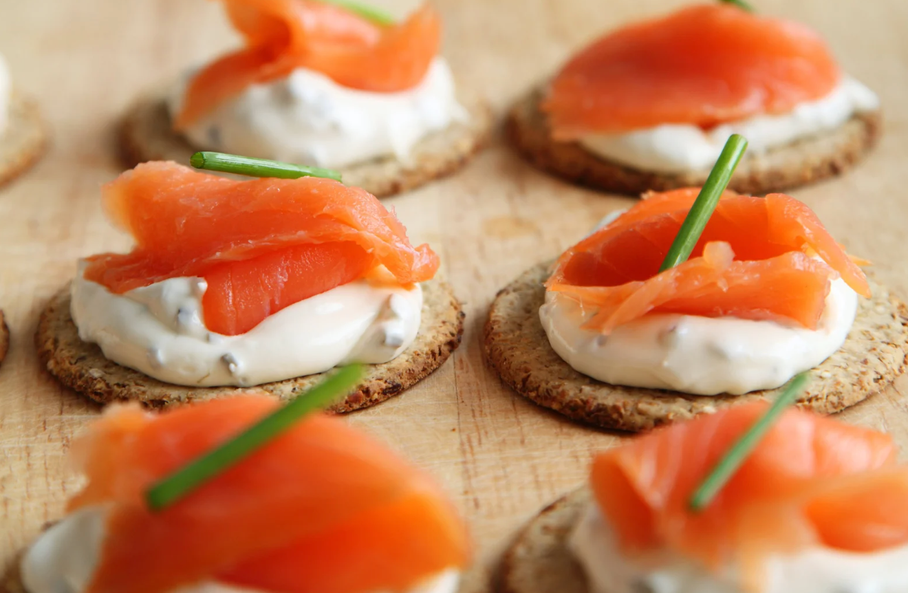 Blini gerookte zalm met venkel &amp; dille