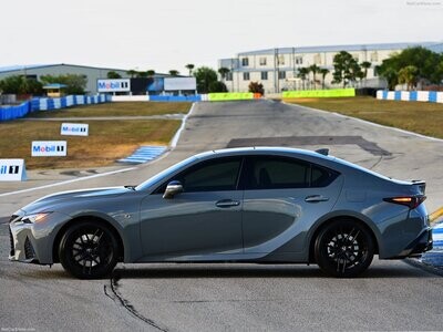Lexus IS 500