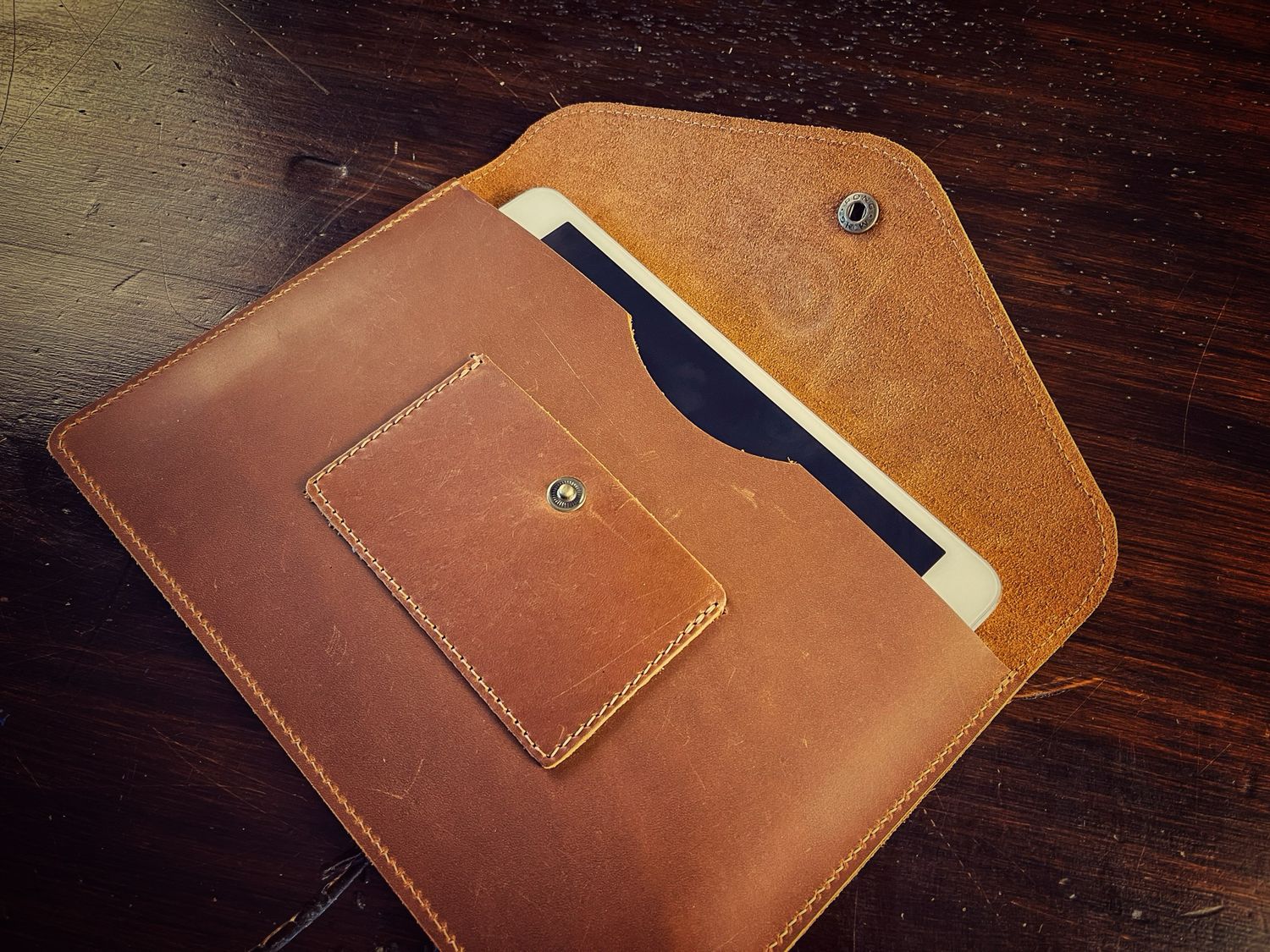 Estuche para tablet iPad 24 cm x 16 cm