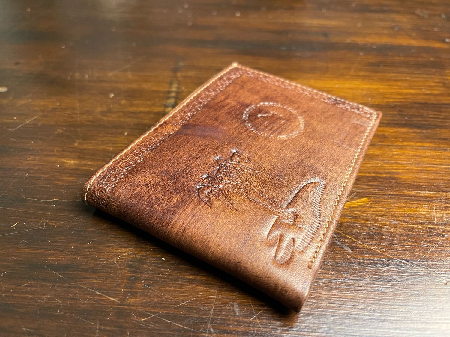 Billetera clásica tapa marrón con Palmera