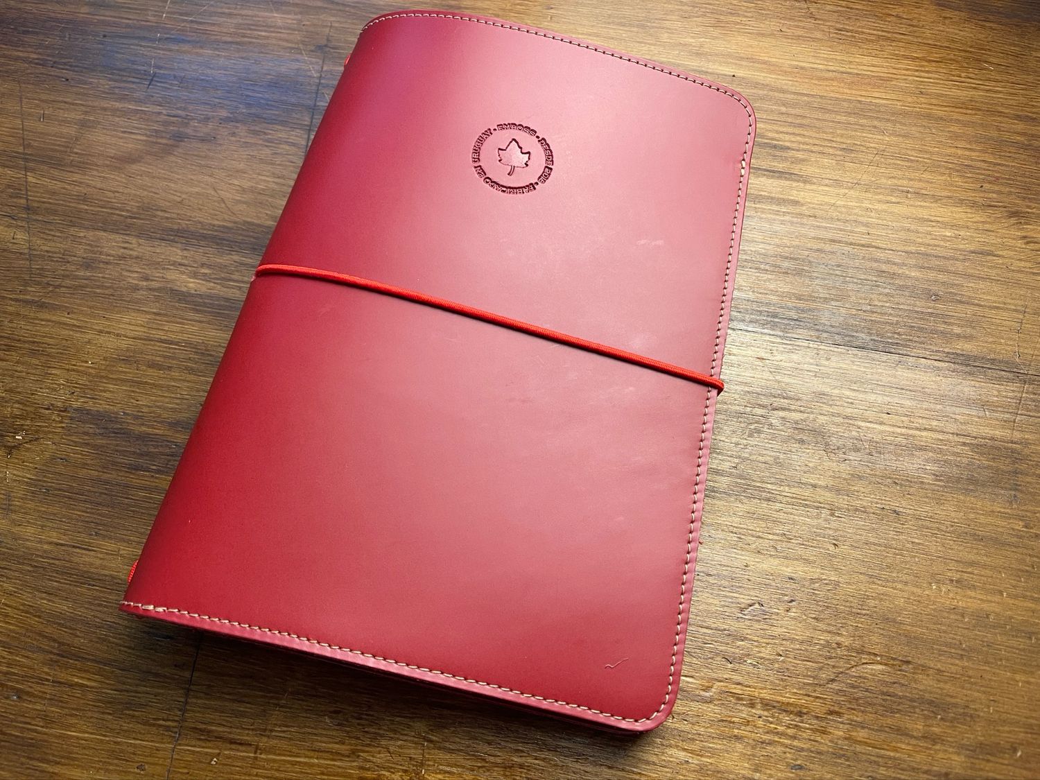 A5 Tapa de cuero ROJO con bolsillos interiores A5 Tapa de cuero ROJO con bolsillos interiores