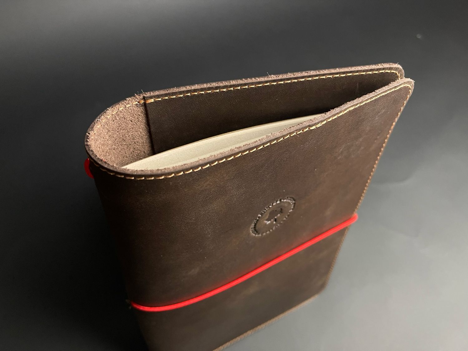 A5 Tapa de cuero CAFÉ ENGRASADO (con bolsillos interiores)