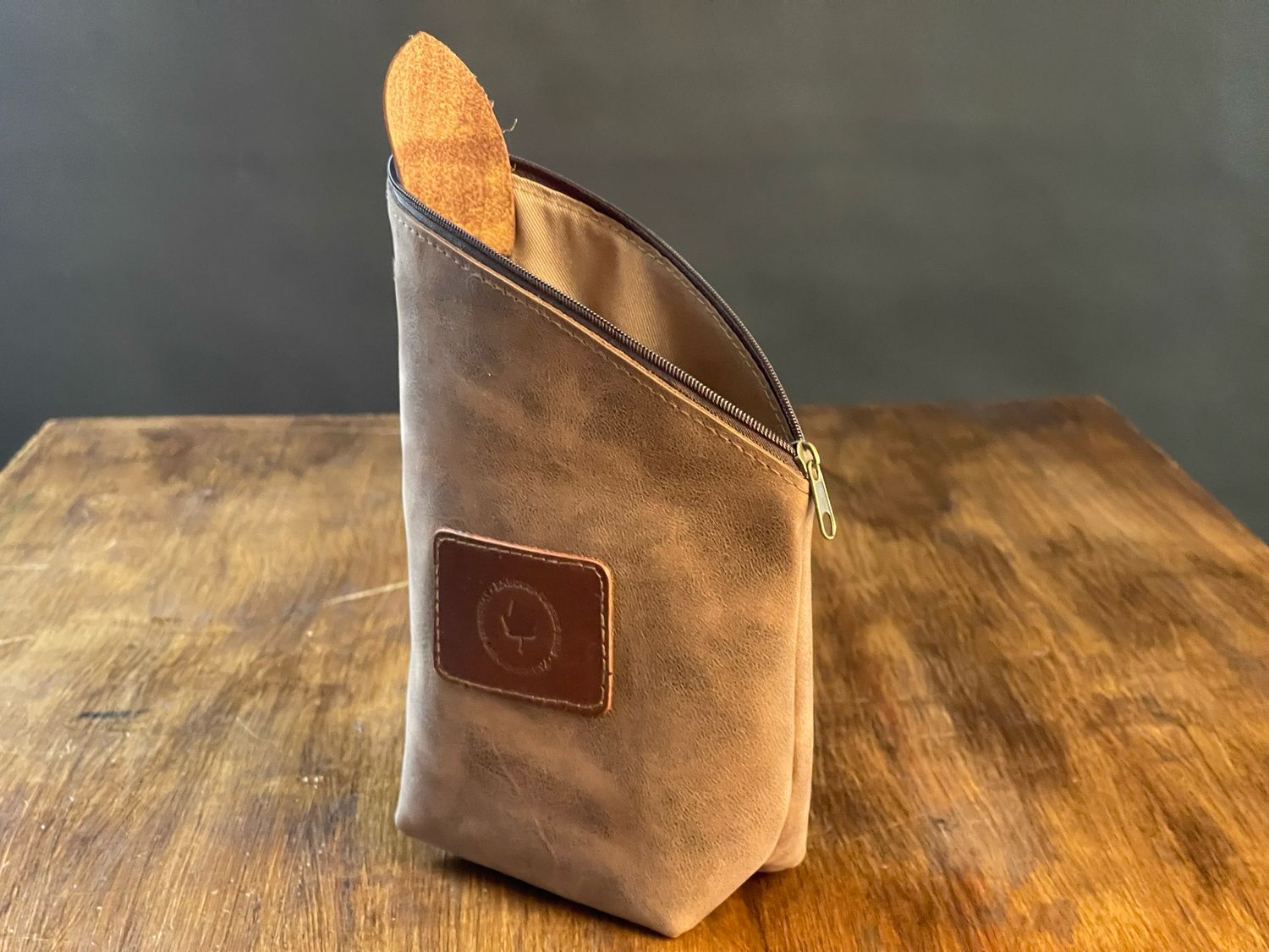 Yerbera con cebador y forro de tela