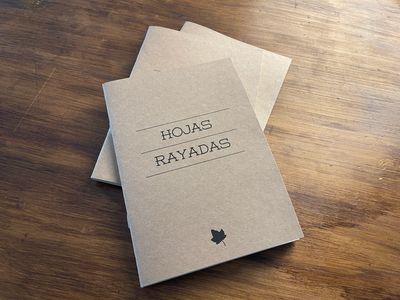 A5 - Cuaderno de hojas rayadas ( 21cm x 15cm )