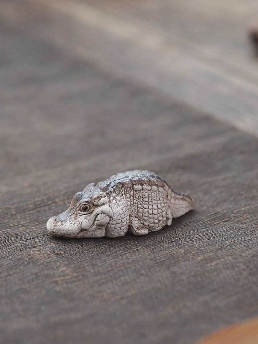 Laying Crocodile Tea Pet
