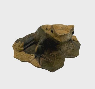 Wooden Hibiscus Frog