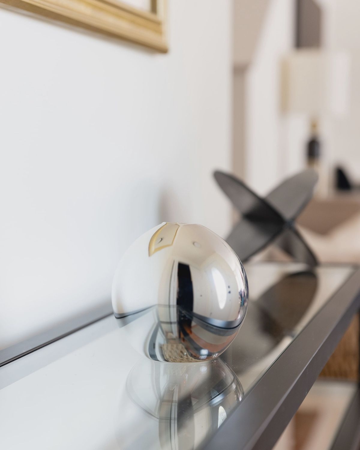 Metallic Neva Vase Silver