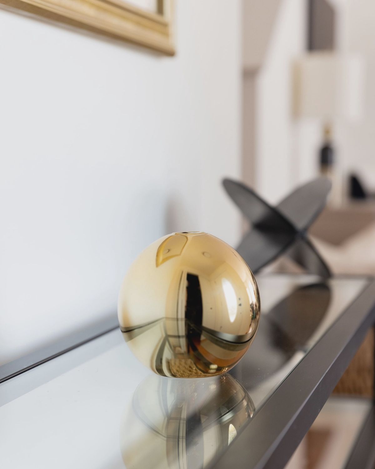 Metallic Neva Vase Gold