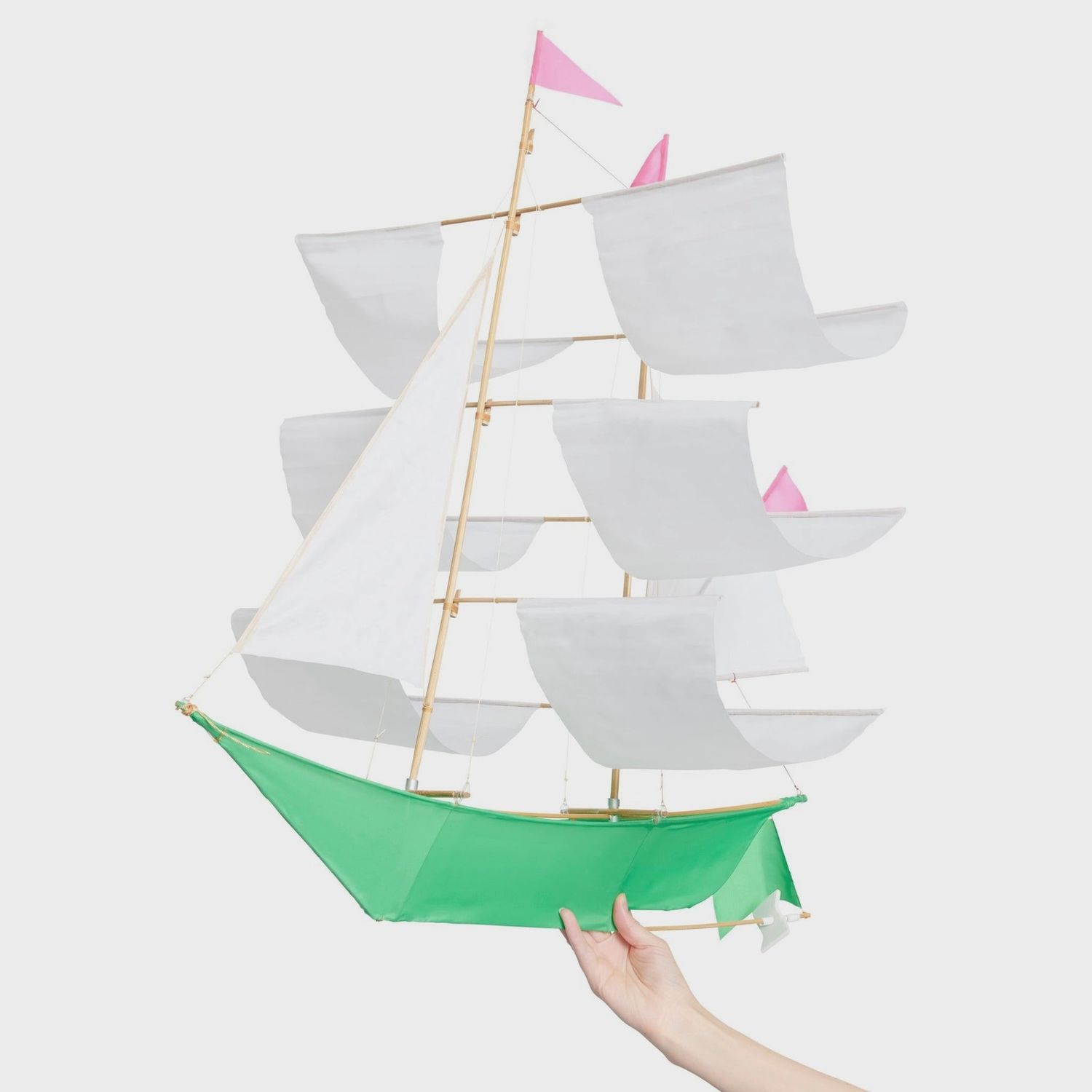 Ship Kite White &amp; Green